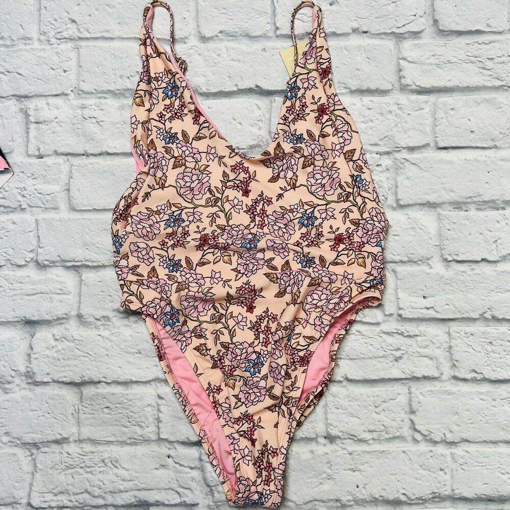 RIS-K Women's Pink Voyager One Piece Swimsuit Size M Boho Floral New Cheeky